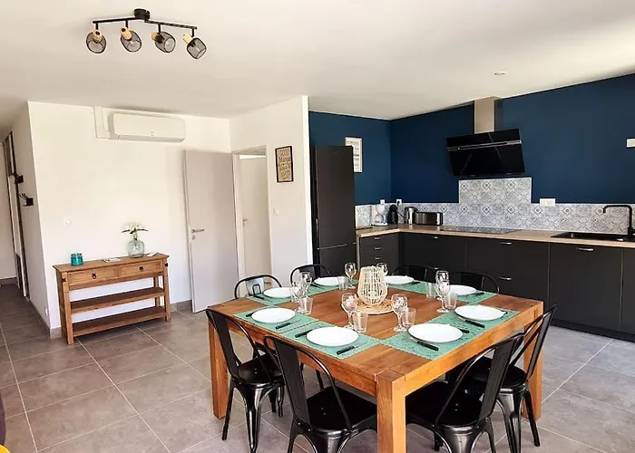 La Couzinette 3km Du Parc Puy Du Fou