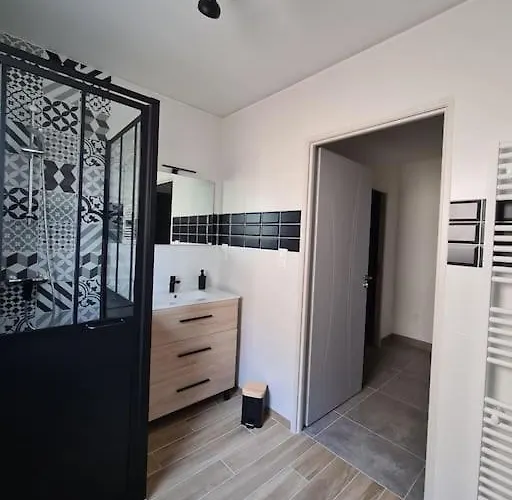 펜션 La Couzinette 3km Du Parc Puy Du Fou Les Épesses